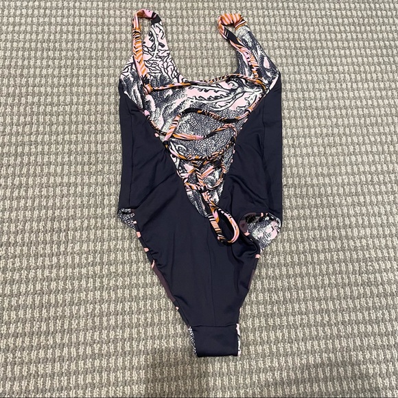 Maaji Coral & Black Lace Back One Piece - Picture 3 of 6